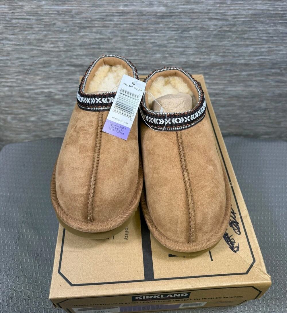 Kirkland Signature Sheepskin Shearling Slippers Tan Havane Unisex Size 6 NEW